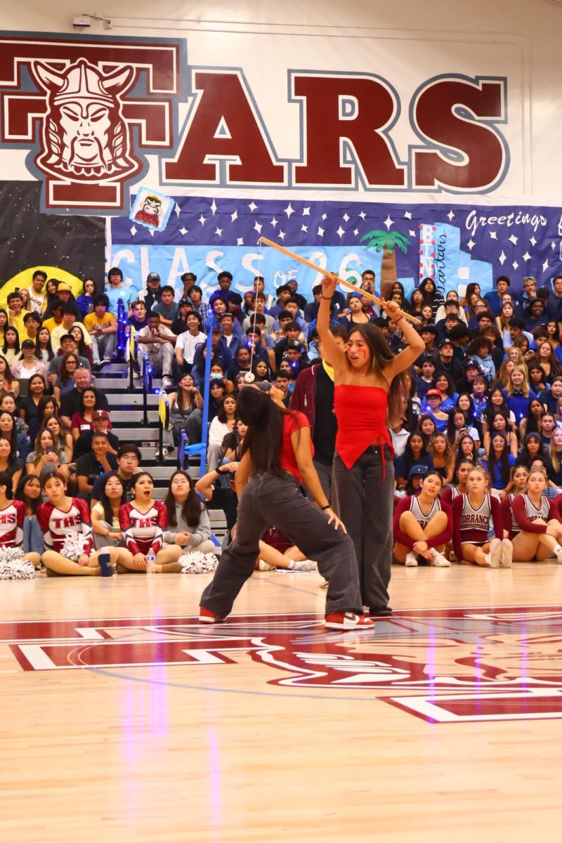 Homecoming Rally Brings Top 30 and Vegas to Main Gym