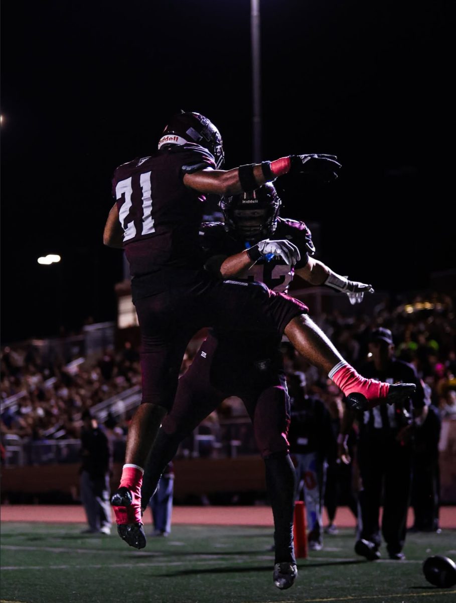 Torrance Shuts Down Peninsula 31-0